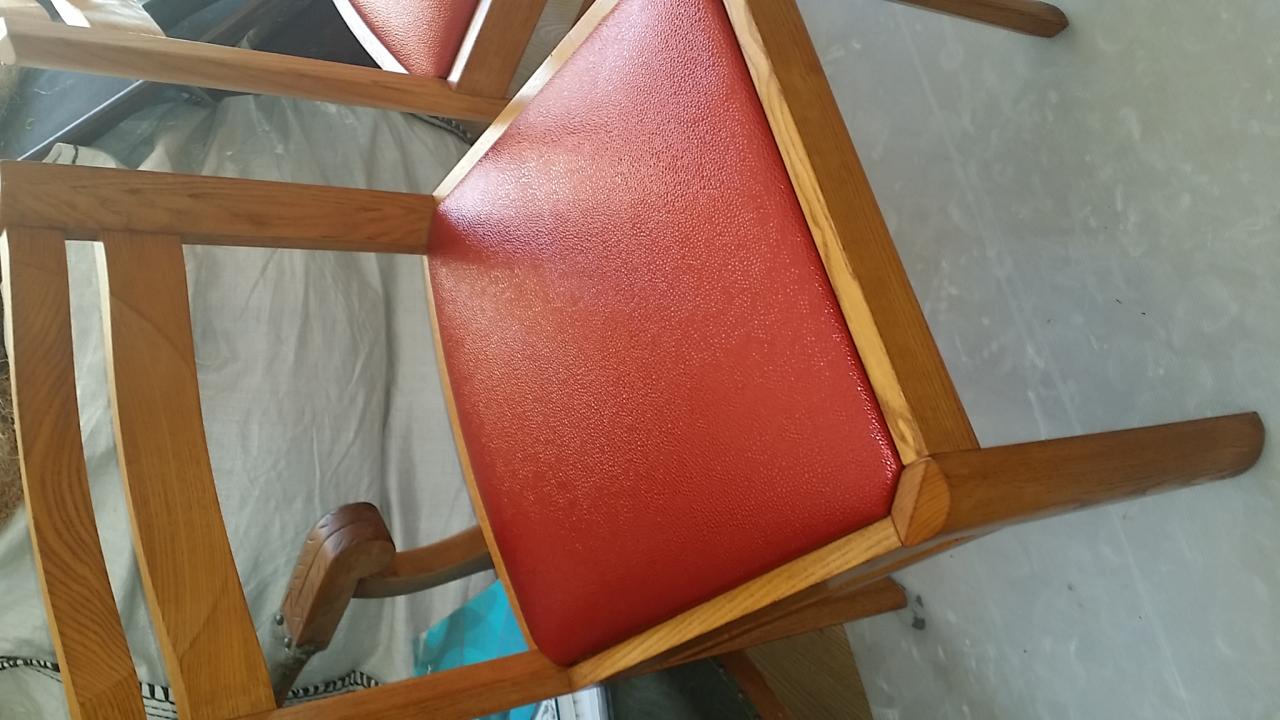série de chaises rafraîchit simili Carlucci