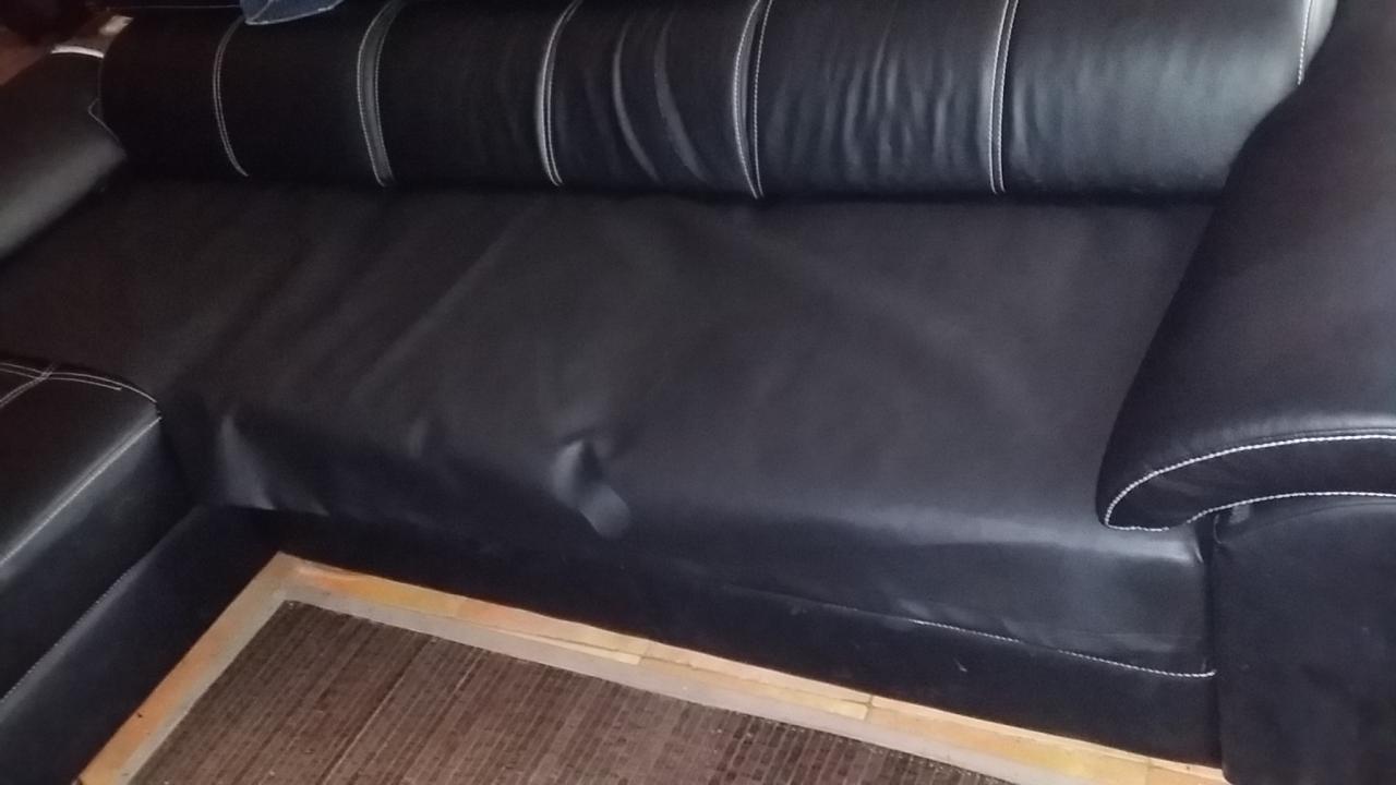 Protection d'assise canapé en Simili cuir noir, sur mesure