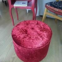 Tabouret avec Tissus Rhino rouge collection Fauna