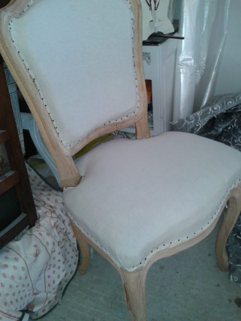 Chaise Style Louis XV, mise en Blanc.