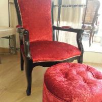 Fauteuil Voltaire & son Pouf capiton